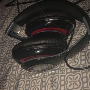 Bluetooth headphones